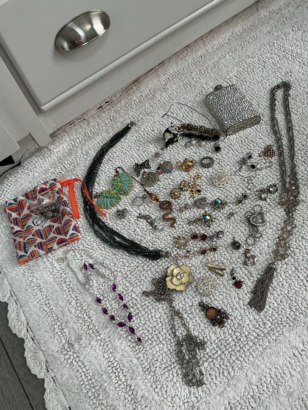 Sparkley Jewelry Bundle Mixed Condition
